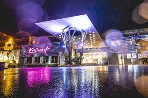 Hotel Krallerhof bei Nacht
